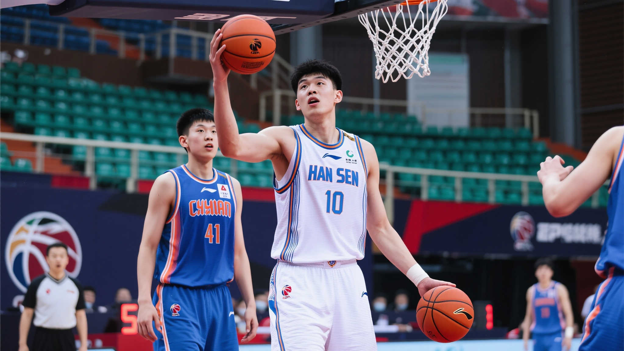 ESPN选秀预测:杨翰森顺位提升至41,勇士或成归宿 ESPN选秀预测:杨翰森顺位提升至41,勇士或成归宿